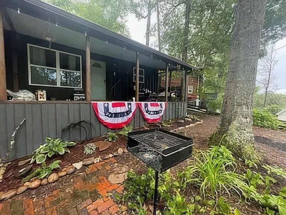 Cameron'S Cottage At The Lake Tallassee Exterior photo